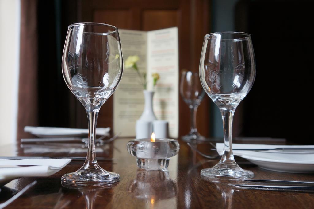 Jacksons Restaurant And Accommodation 로스코먼 외부 사진